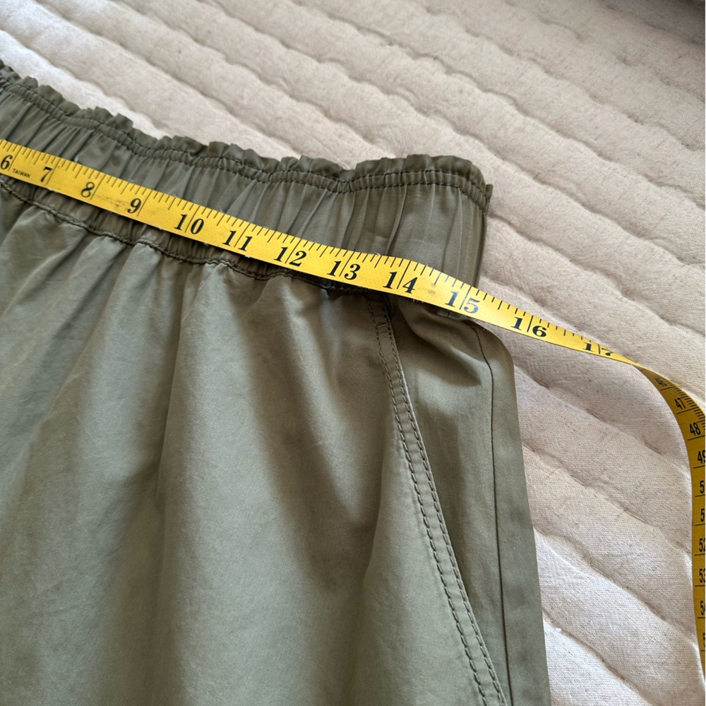Lafayette 148 New York skirt size medium - Picture 9 of 12